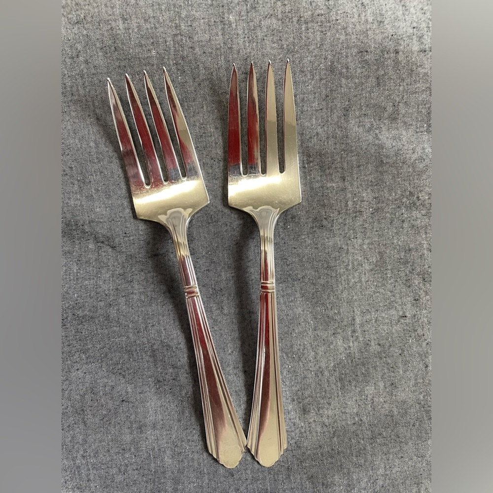 Wilshire Silver plate salad/dessert forks set of 2